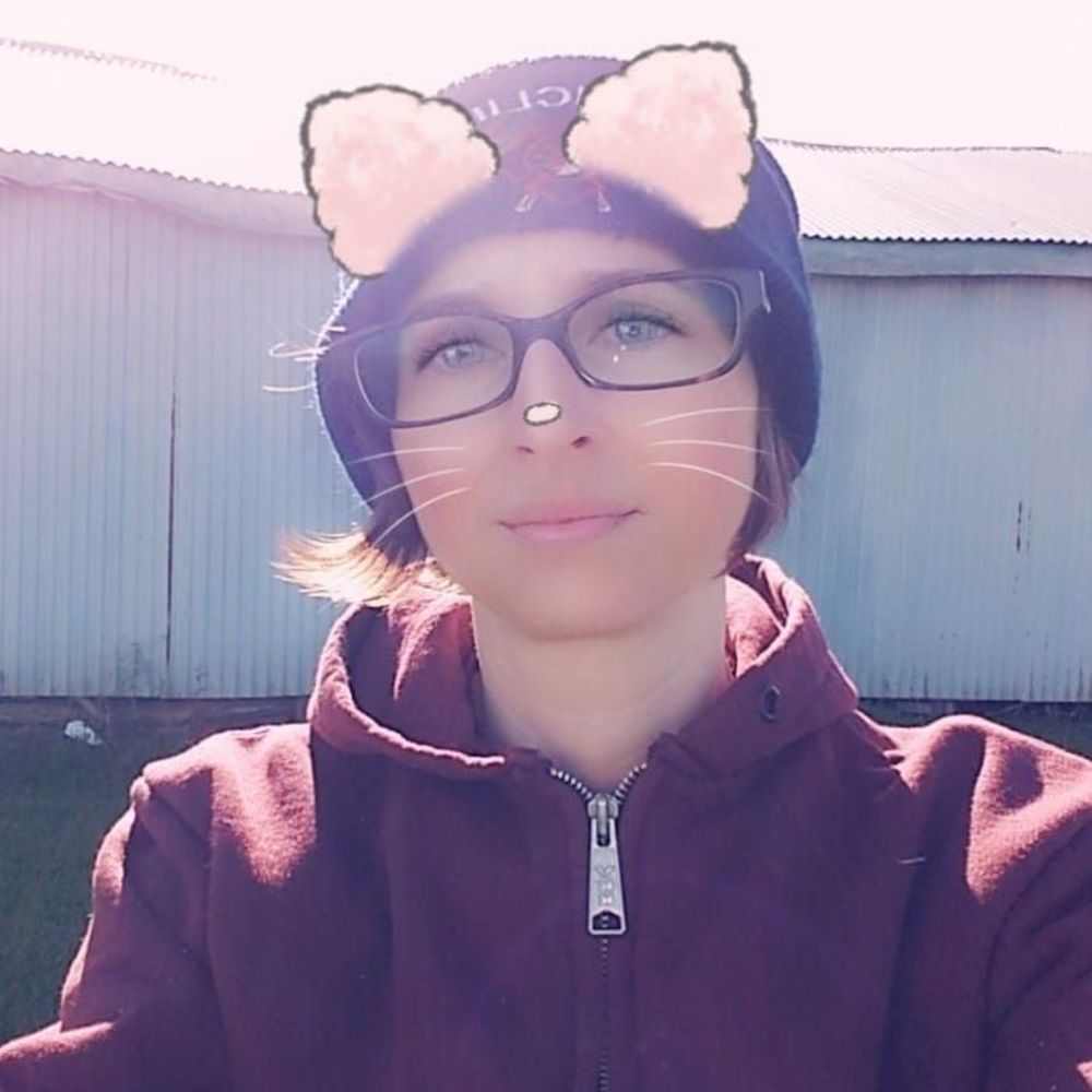 Meet your Posher, Stephanie